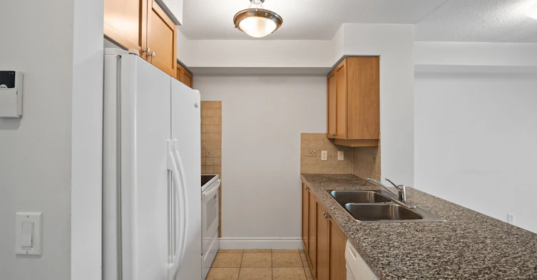 2807-15 Greenview Avenue, Toronto, ON, M2M 4M7 - 9