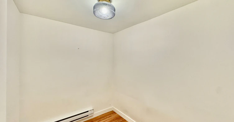 Lower Apartment-1196 Avenue Road, Toronto, ON, M5N 2G1 - 7