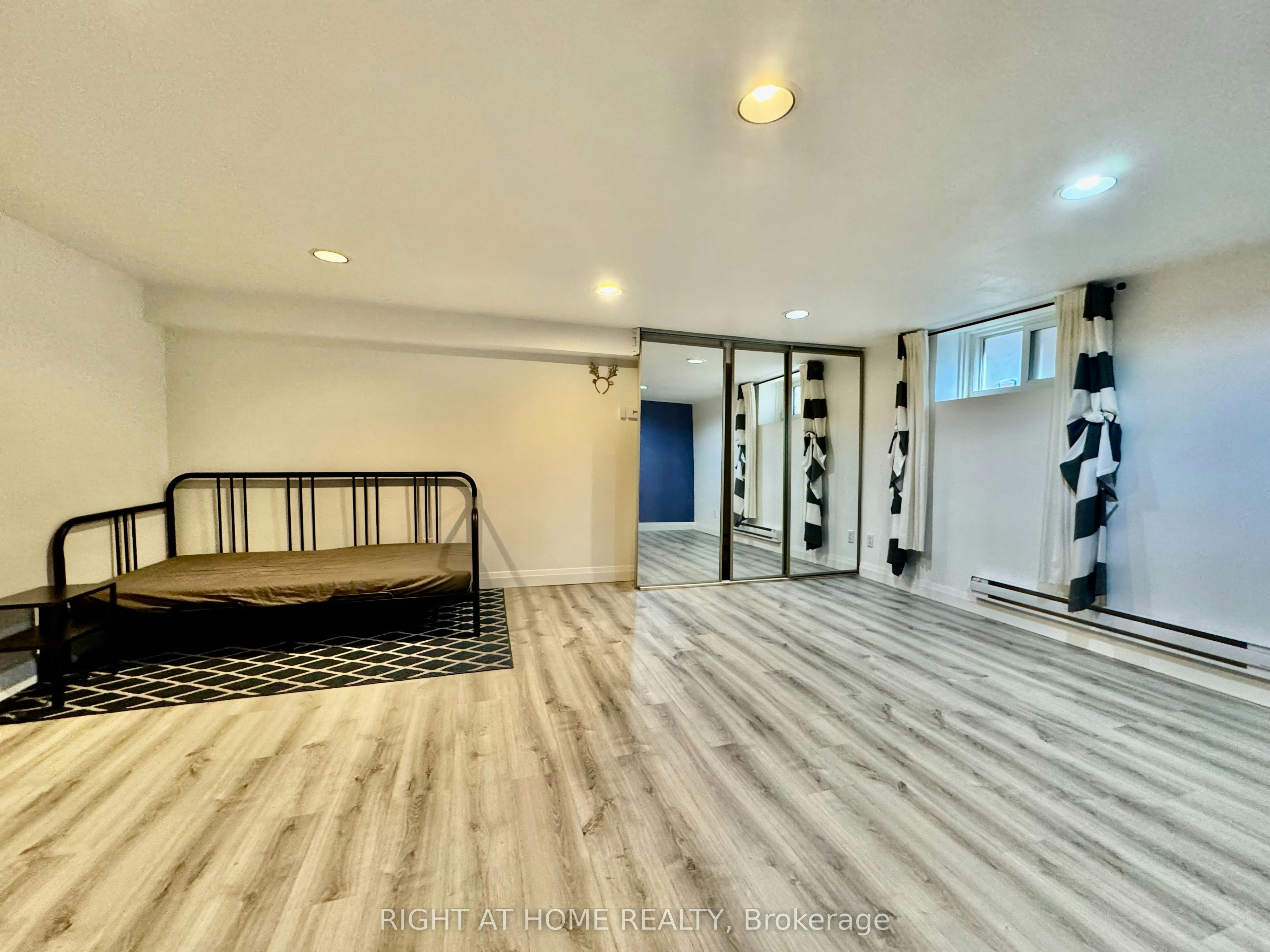 Lower Apartment-1196 Avenue Road, Toronto, ON, M5N 2G1 - 8