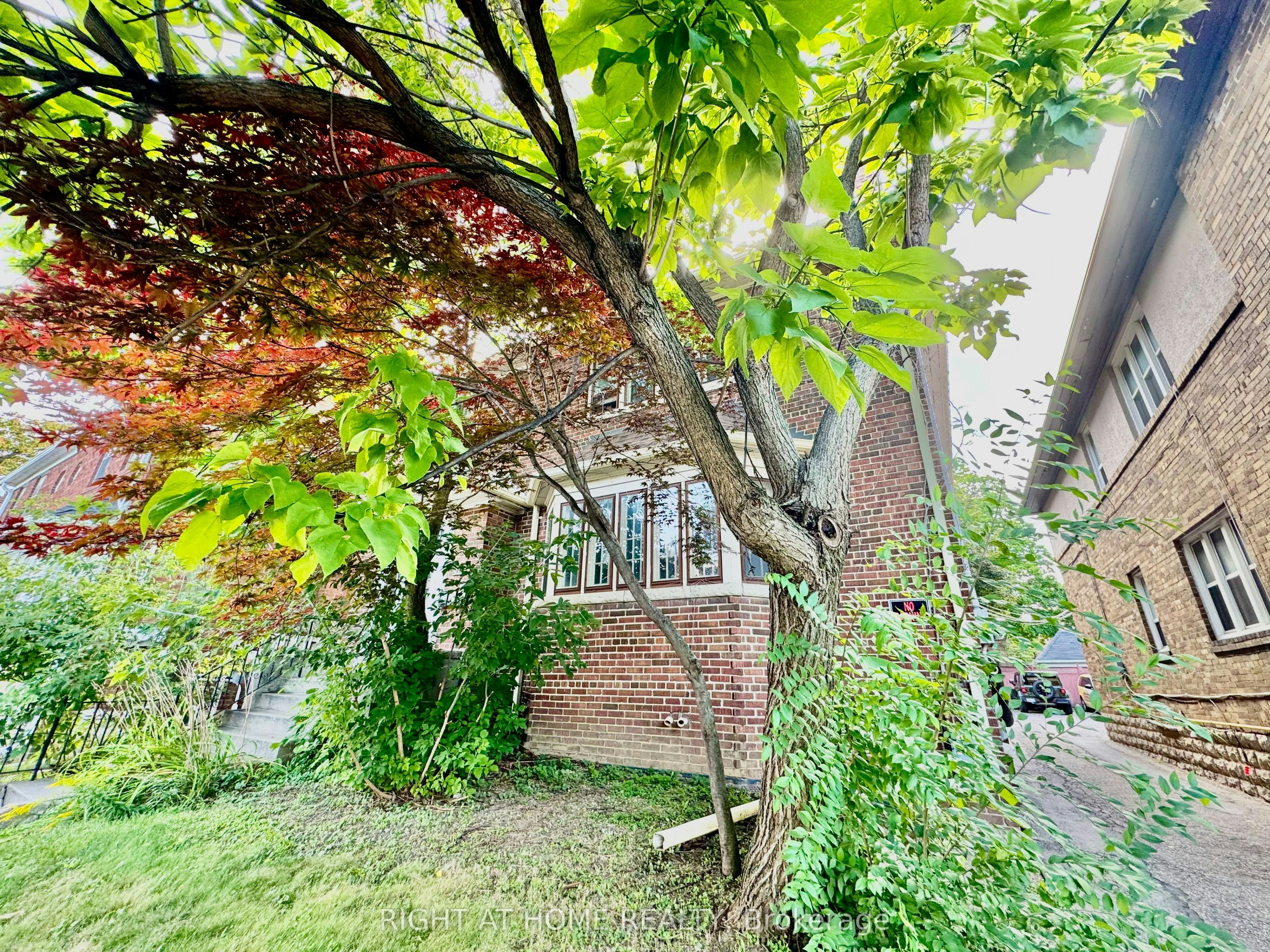 Lower Apartment-1196 Avenue Road, Toronto, ON, M5N 2G1 - 28