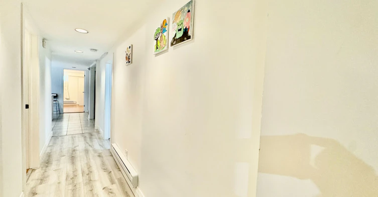 Lower Apartment-1196 Avenue Road, Toronto, ON, M5N 2G1 - 13