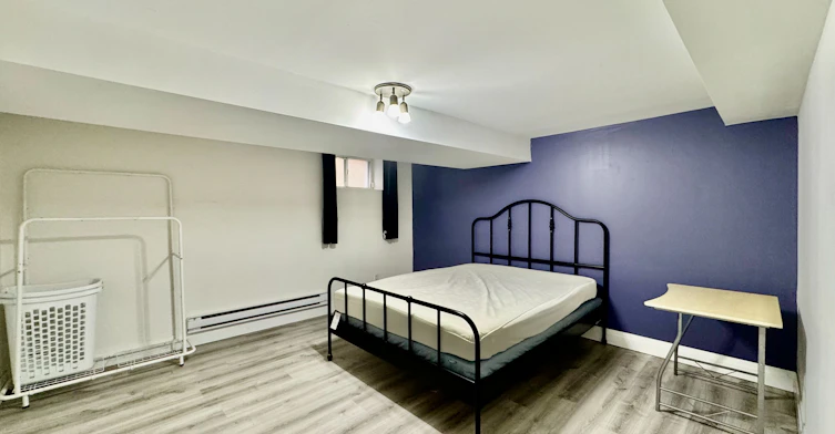 Lower Apartment-1196 Avenue Road, Toronto, ON, M5N 2G1 - 4