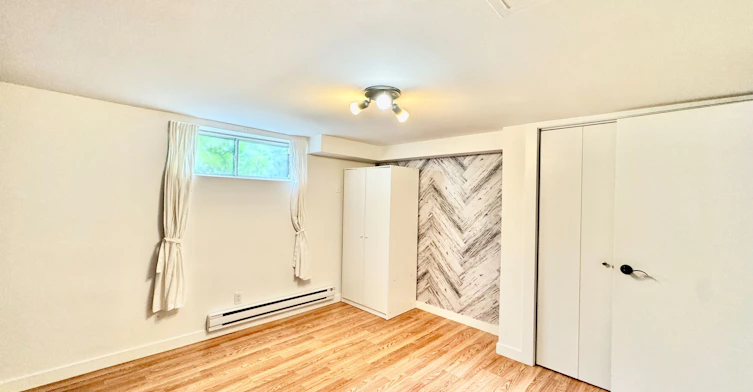 Lower Apartment-1196 Avenue Road, Toronto, ON, M5N 2G1 - 2