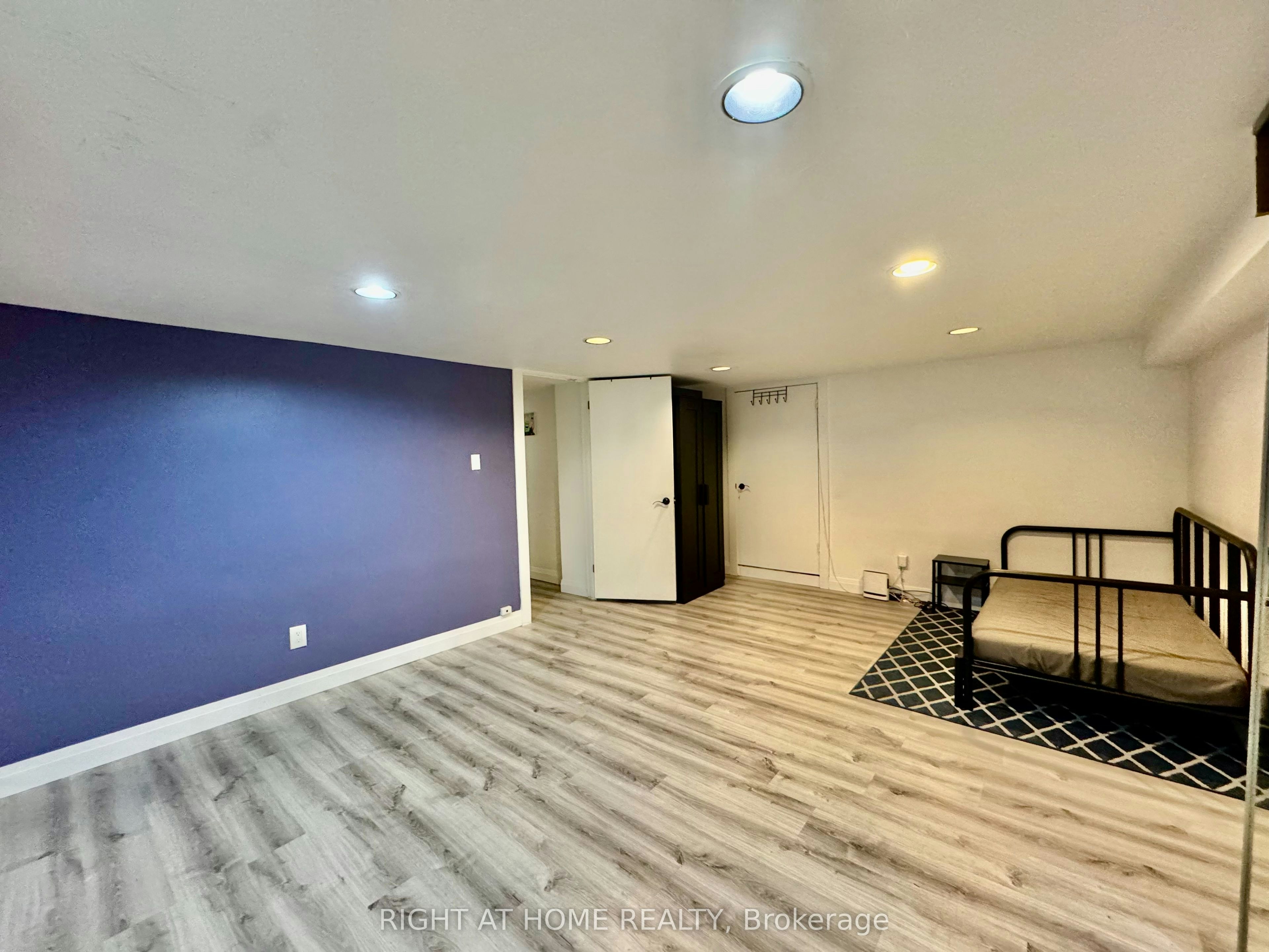 Lower Apartment-1196 Avenue Road, Toronto, ON, M5N 2G1 - 10