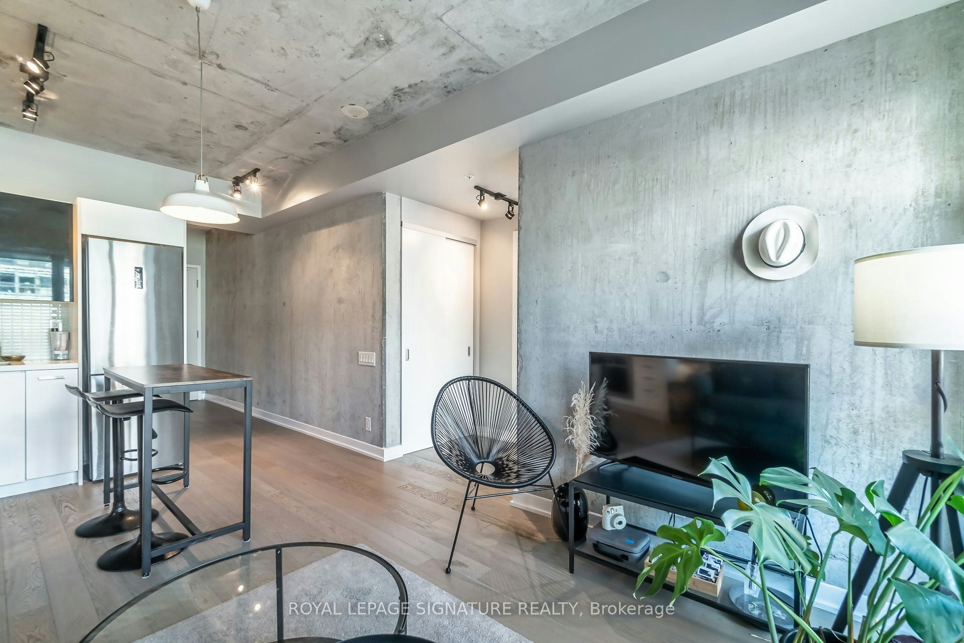 603-39 Brant Street, Toronto, ON, M5V 0M8 - 17