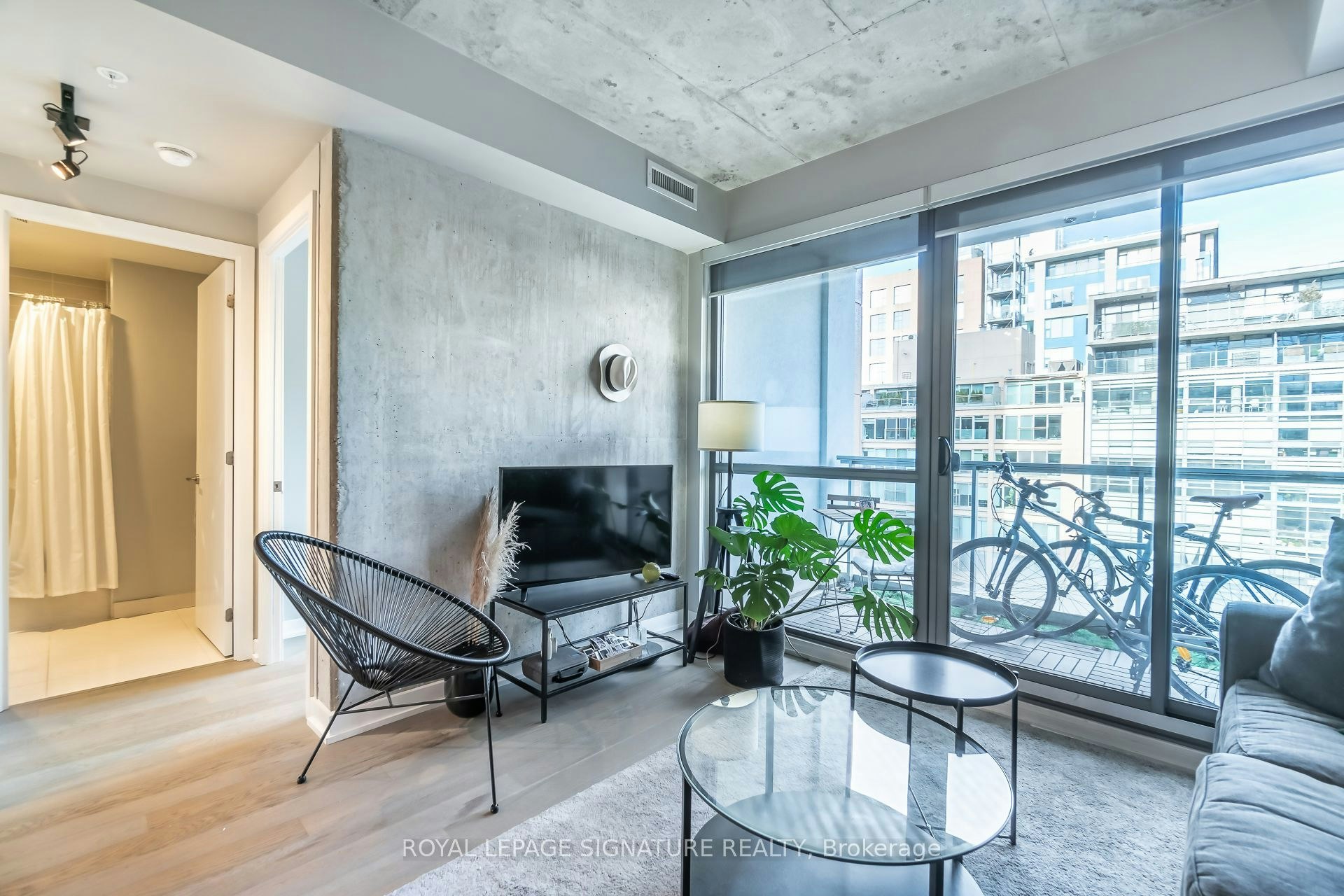 603-39 Brant Street, Toronto, ON, M5V 0M8 - 16