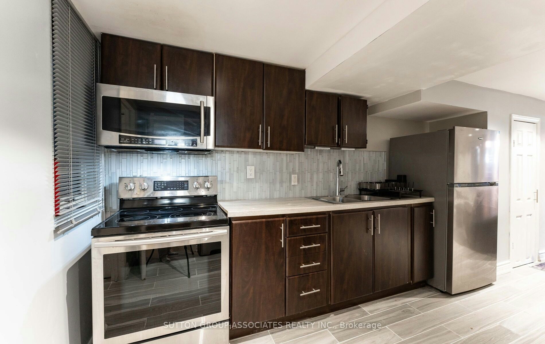 Lower-63 Bellevue Avenue, Toronto, ON, M5T 2N6 - 13