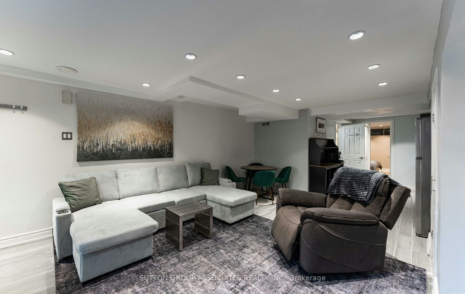 Lower-63 Bellevue Avenue, Toronto, ON, M5T 2N6 - 6