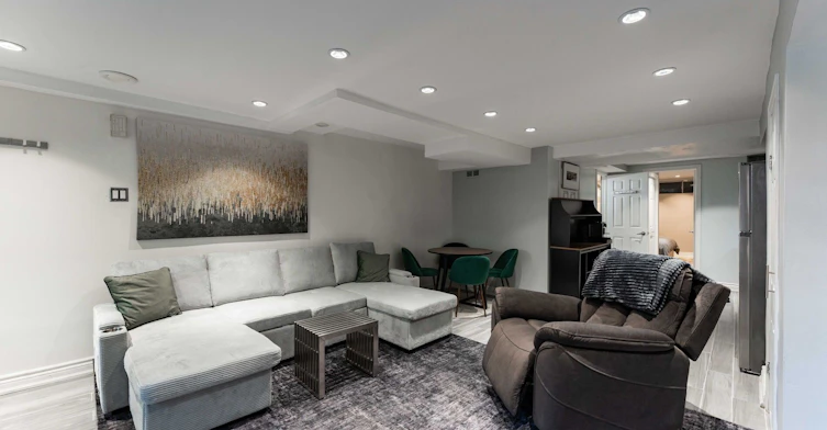 Lower-63 Bellevue Avenue, Toronto, ON, M5T 2N6 - 6