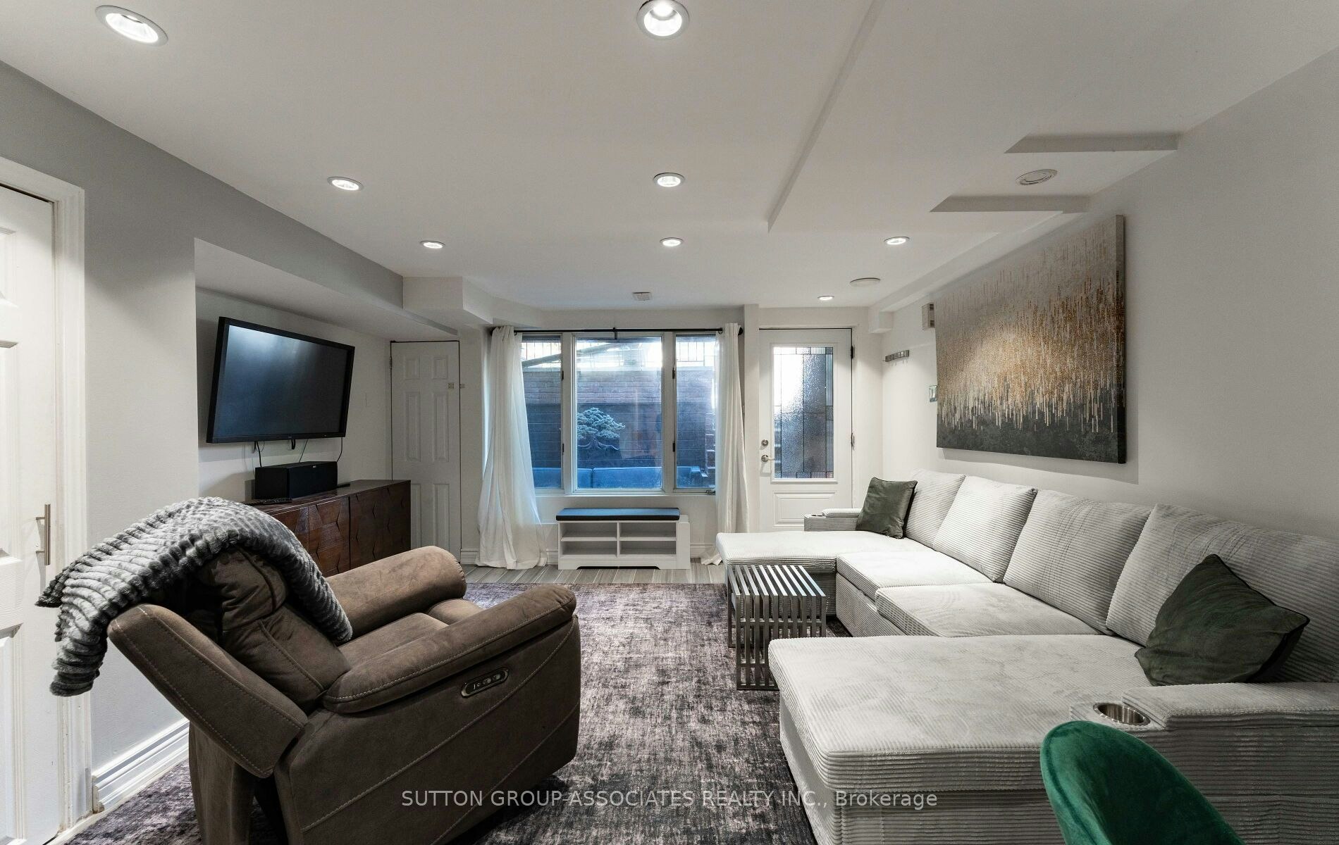 Lower-63 Bellevue Avenue, Toronto, ON, M5T 2N6 - 7