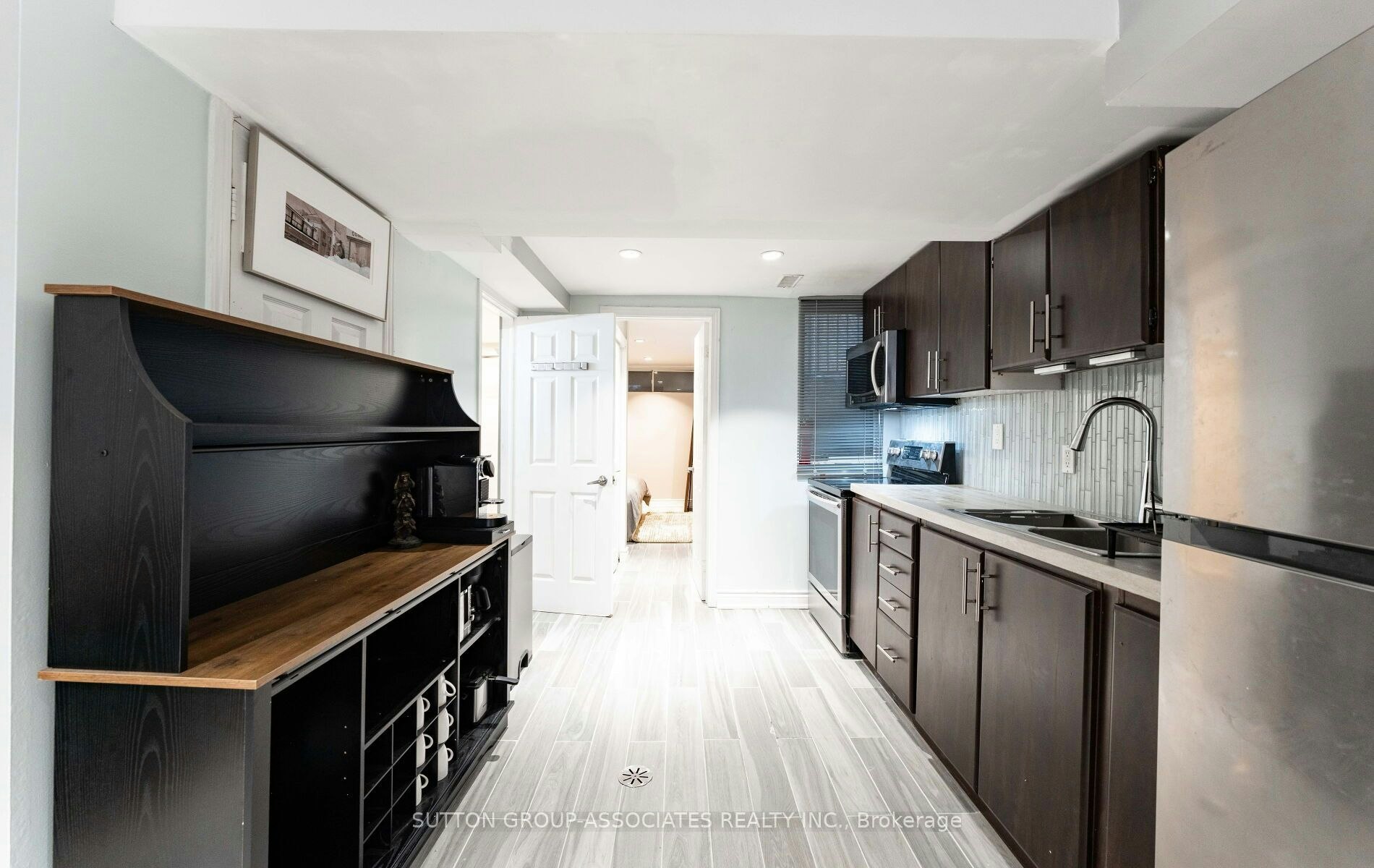 Lower-63 Bellevue Avenue, Toronto, ON, M5T 2N6 - 11
