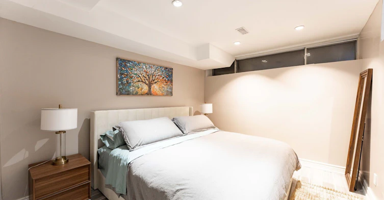 Lower-63 Bellevue Avenue, Toronto, ON, M5T 2N6 - 14