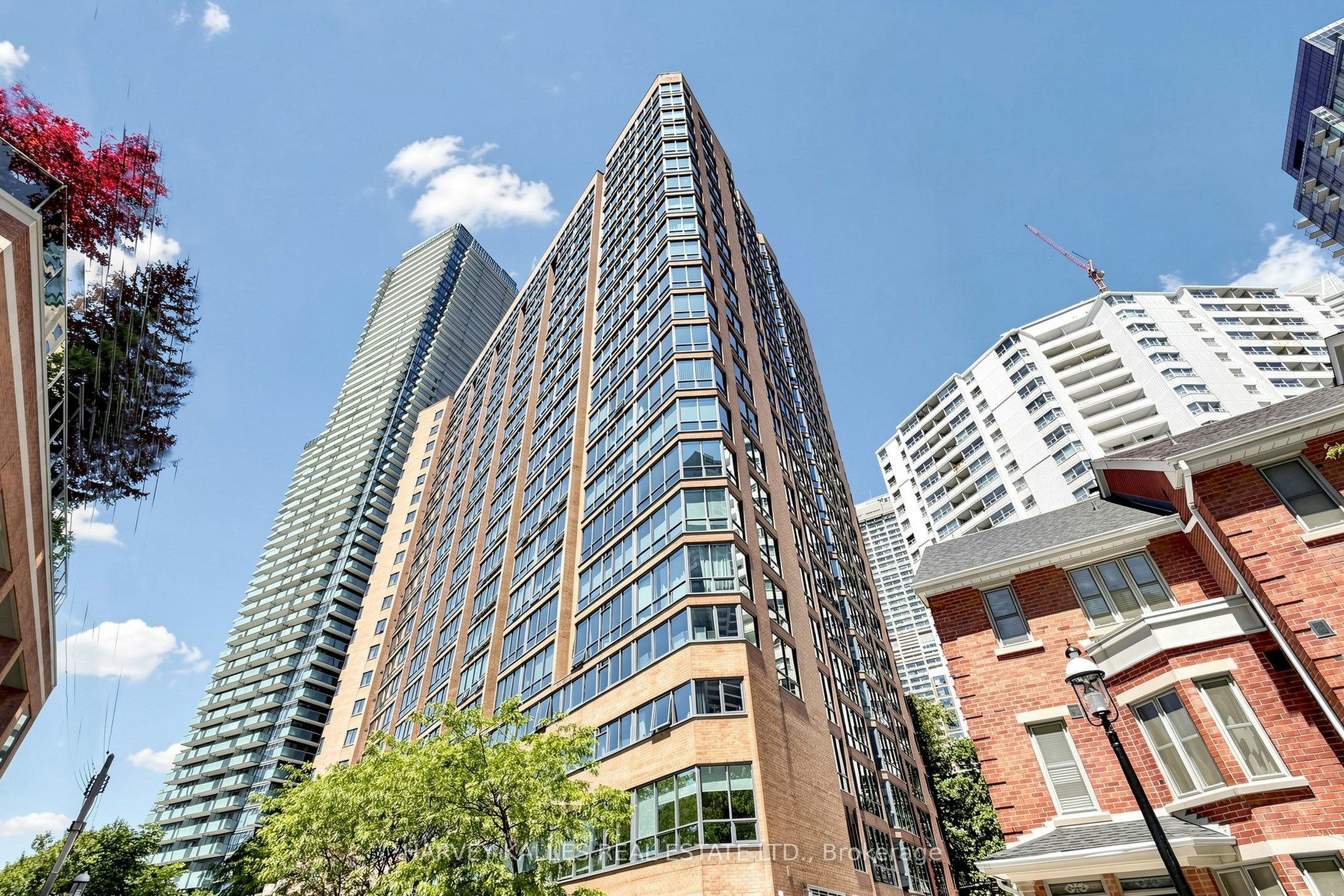 408-1055 Bay Street, Toronto, ON, M5S 3A3