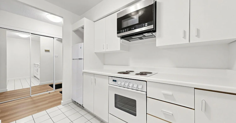 408-1055 Bay Street, Toronto, ON, M5S 3A3 - 18