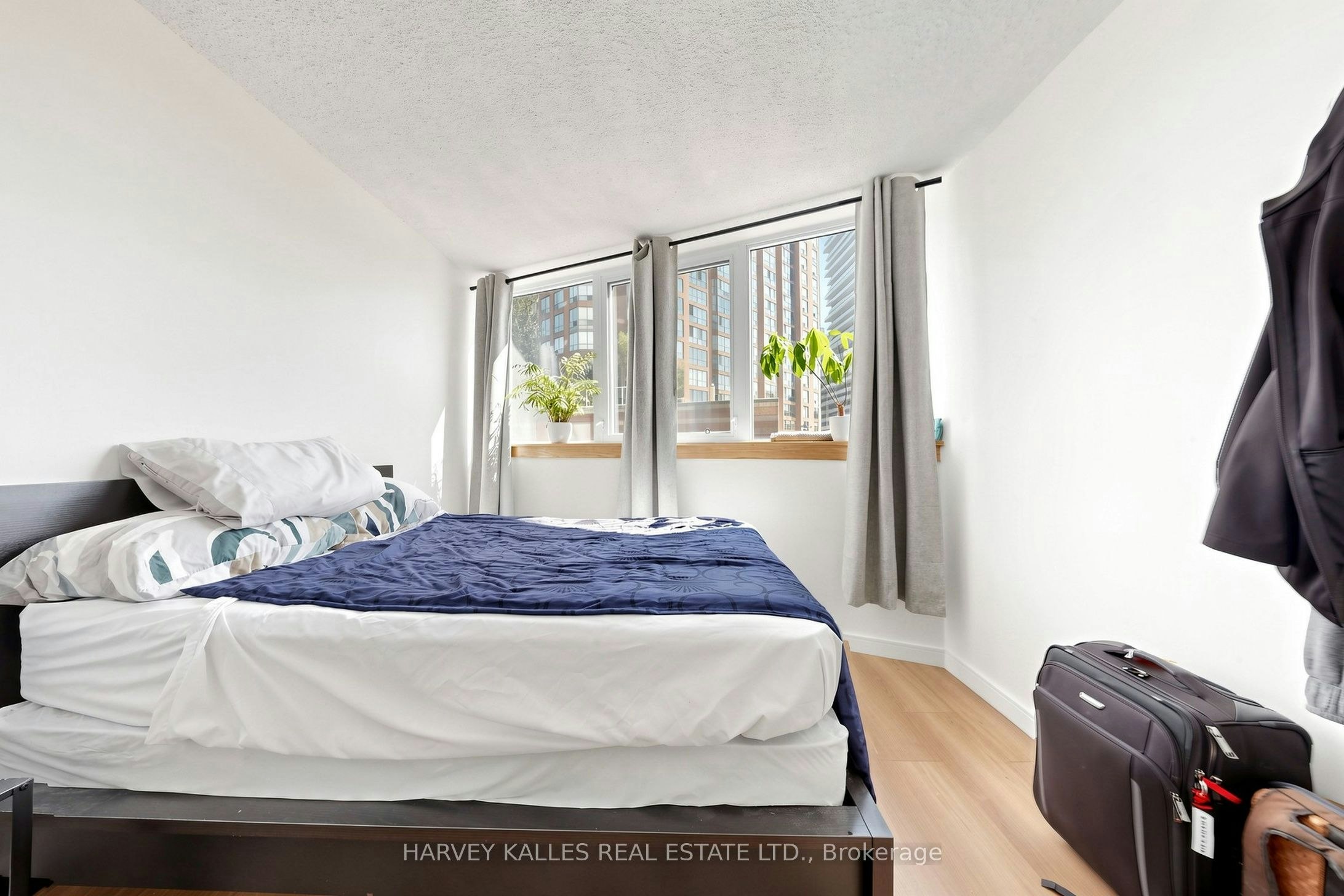 408-1055 Bay Street, Toronto, ON, M5S 3A3 - 24