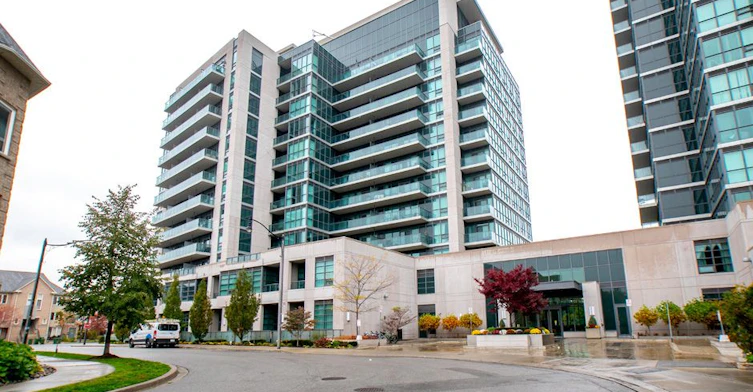 214-35 Brian Peck Crescent, Toronto, ON, M4G 0A5