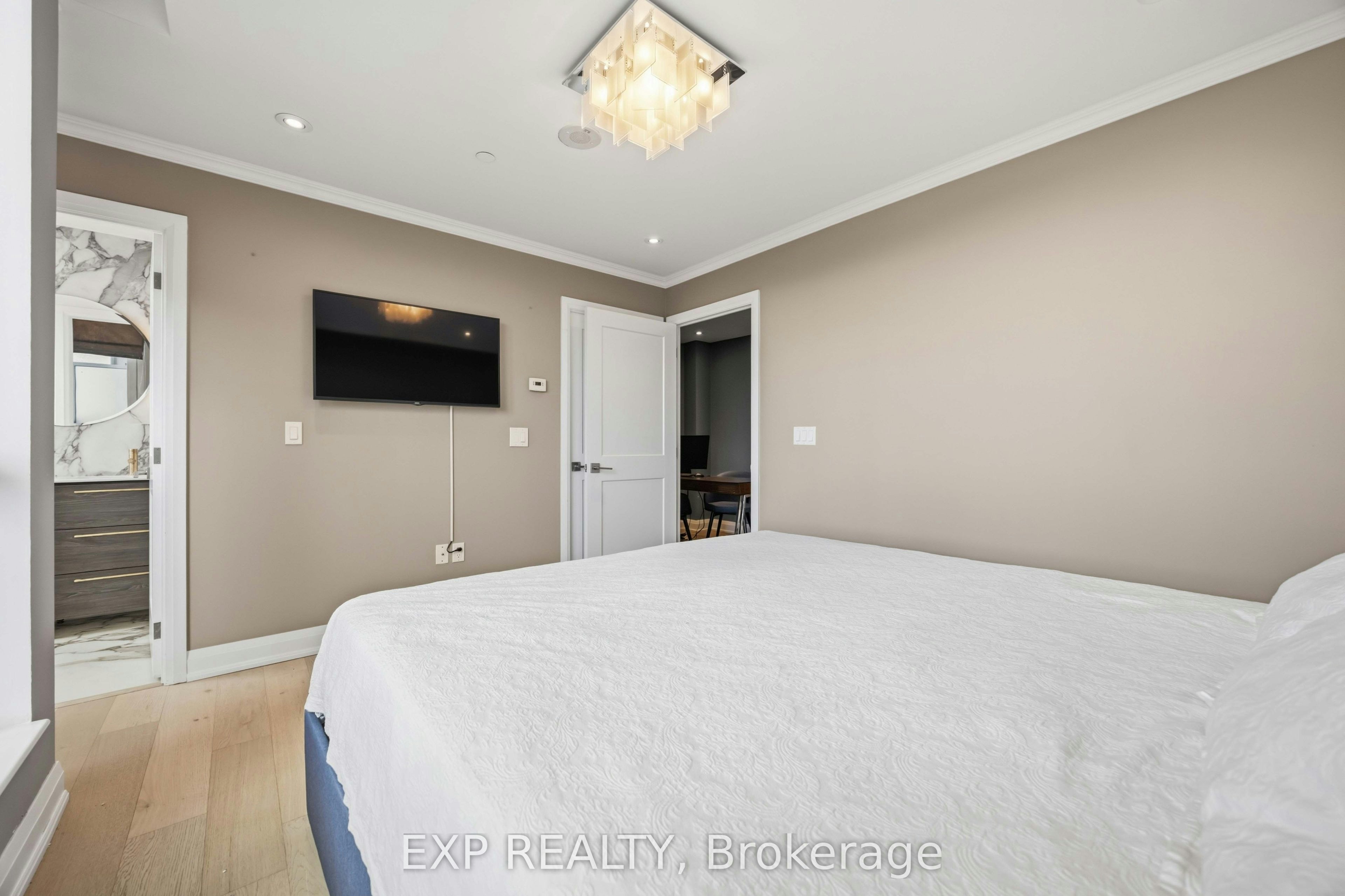 TH106-160 Vanderhoof Avenue, Toronto, ON, M4G 0B7 - 21