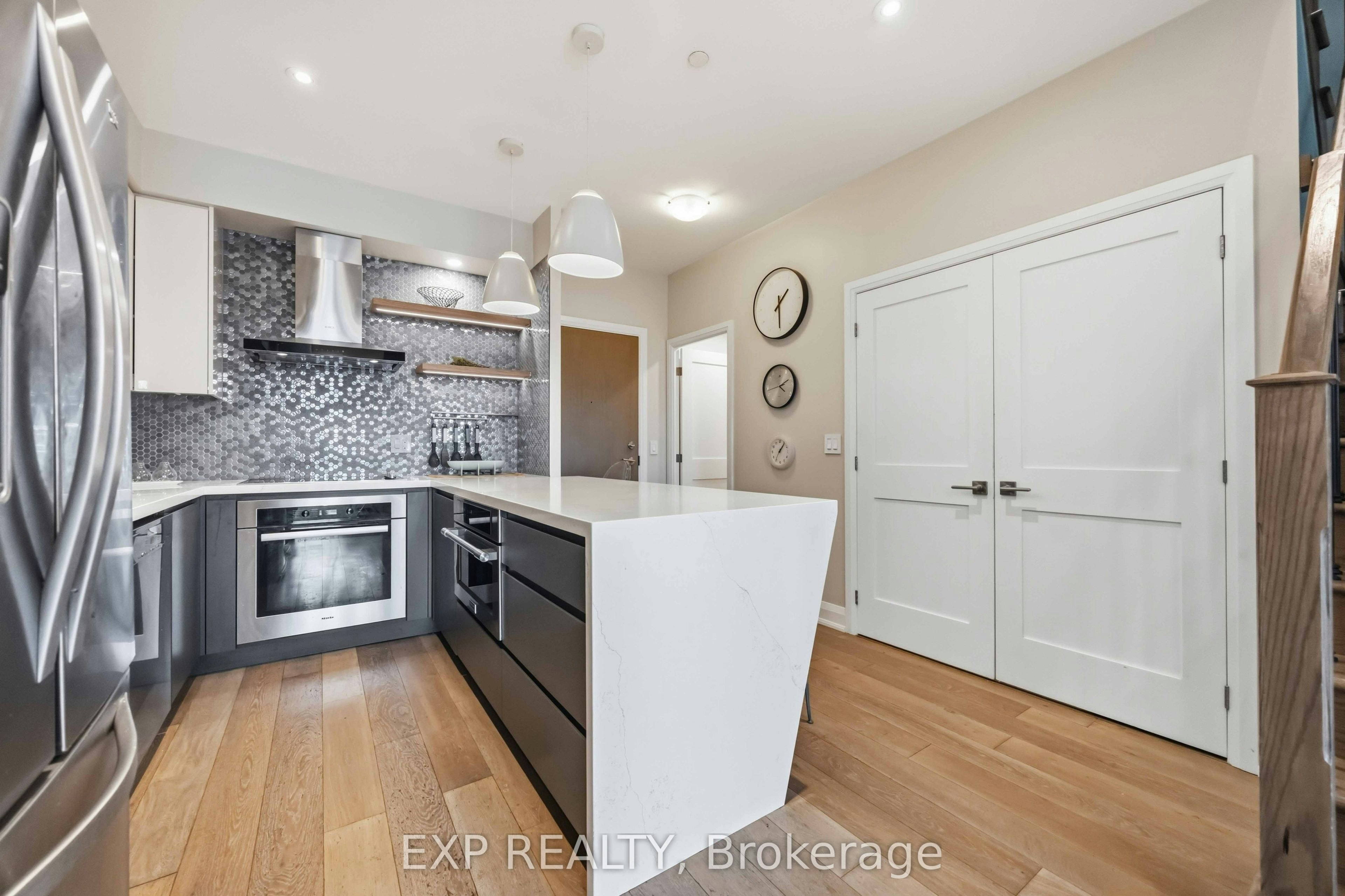 TH106-160 Vanderhoof Avenue, Toronto, ON, M4G 0B7 - 7