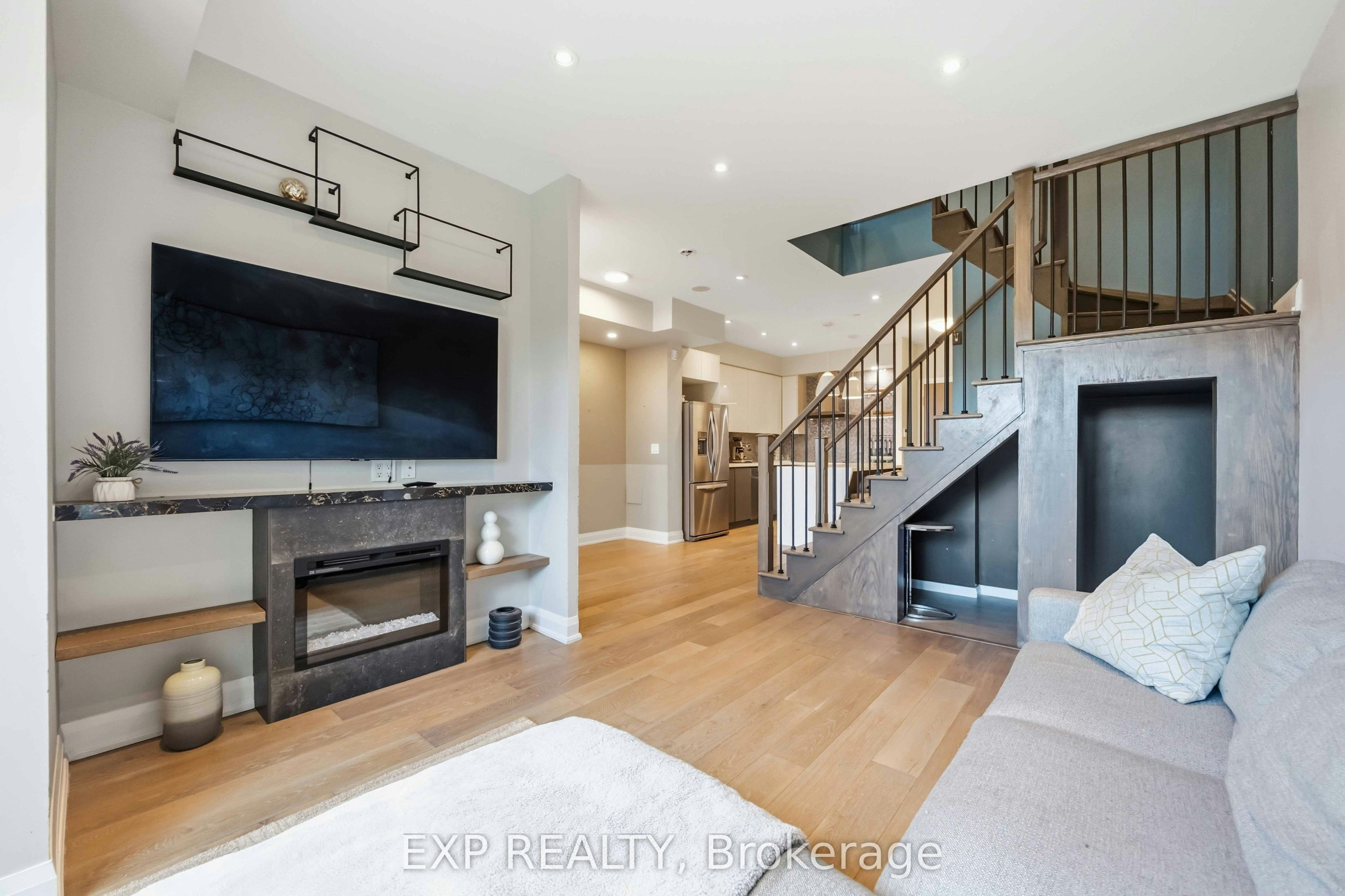 TH106-160 Vanderhoof Avenue, Toronto, ON, M4G 0B7 - 13