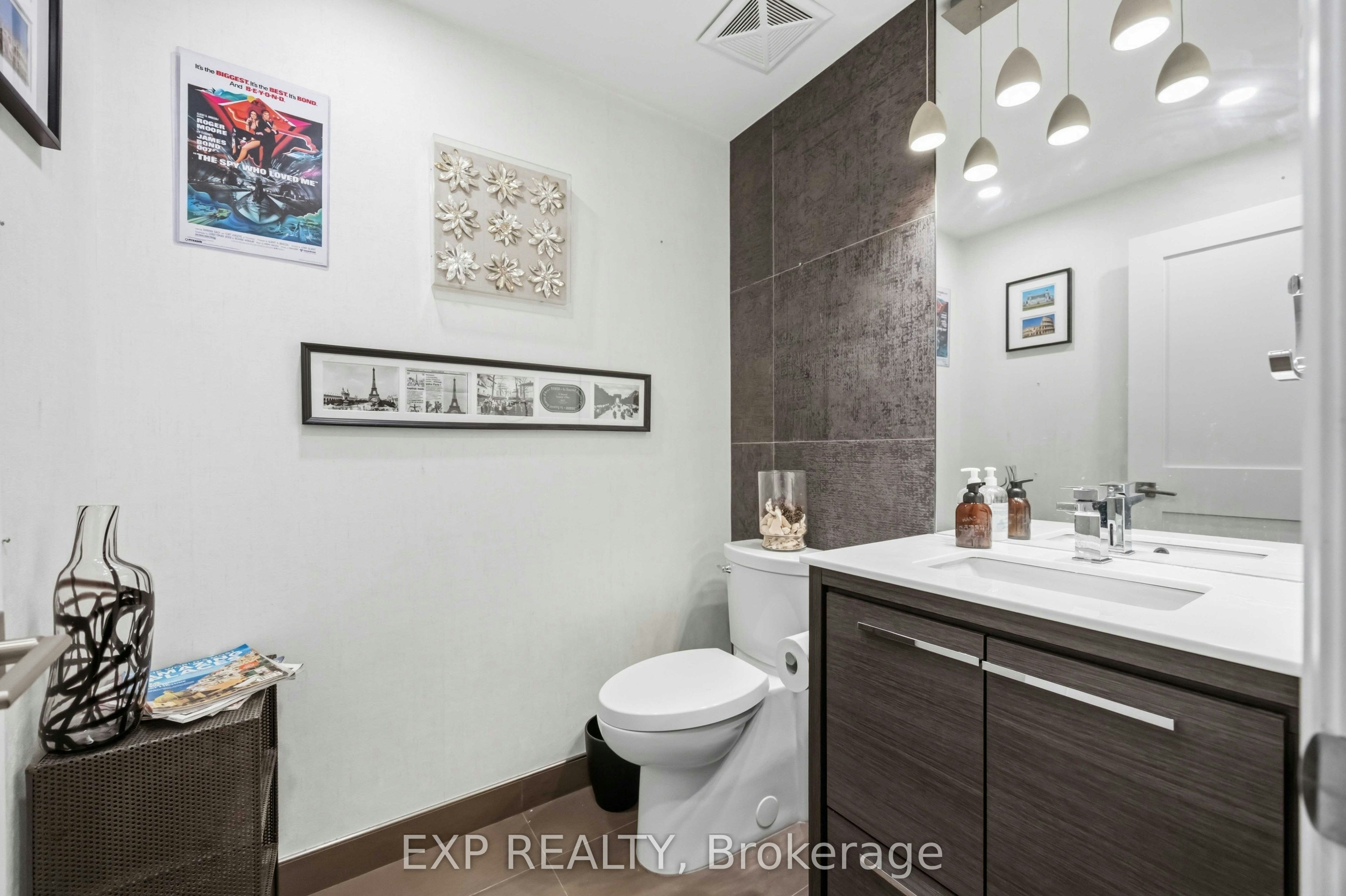 TH106-160 Vanderhoof Avenue, Toronto, ON, M4G 0B7 - 9
