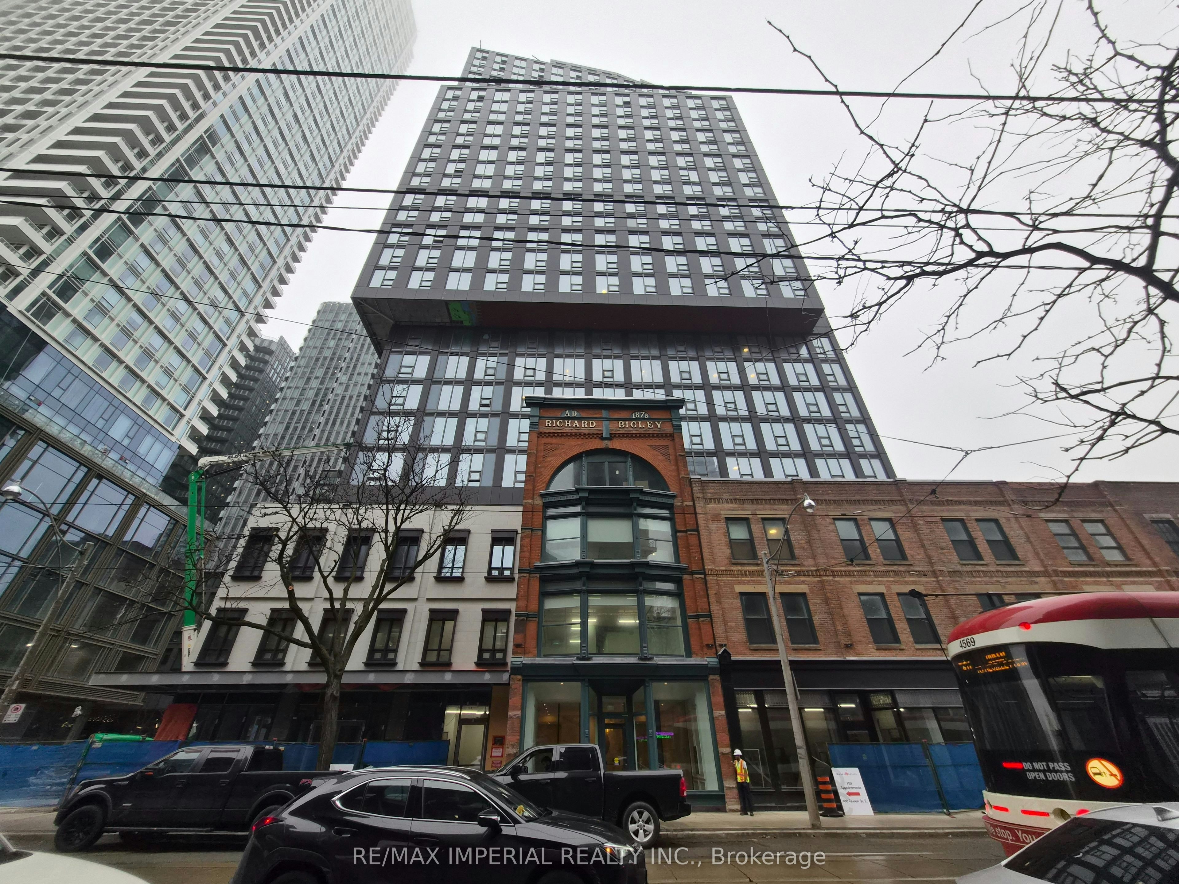 2606-100 Queen Street S, Toronto, ON, M5C 0B5