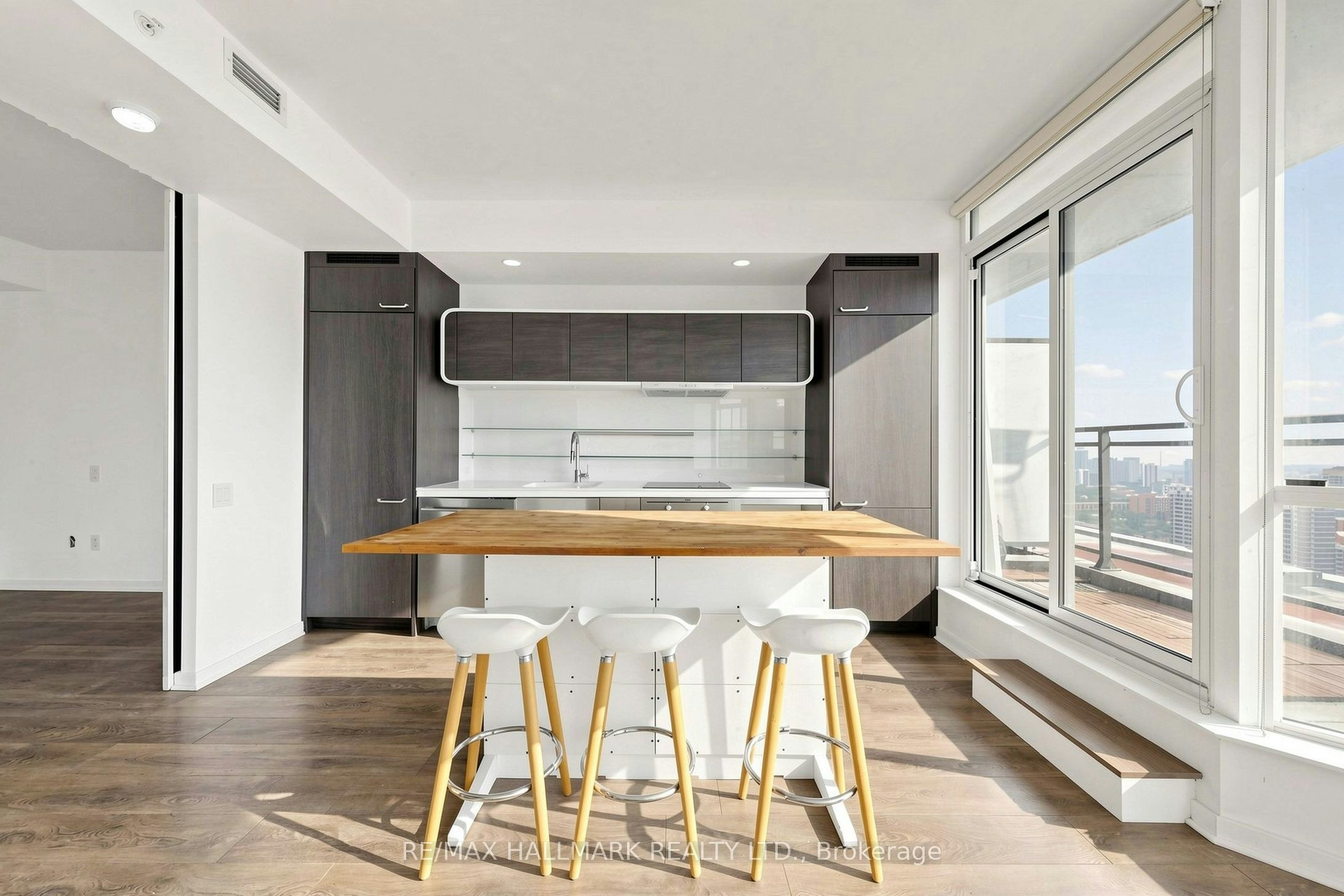 3801-45 Charles Street E, Toronto, ON, M4Y 0B8 - 10