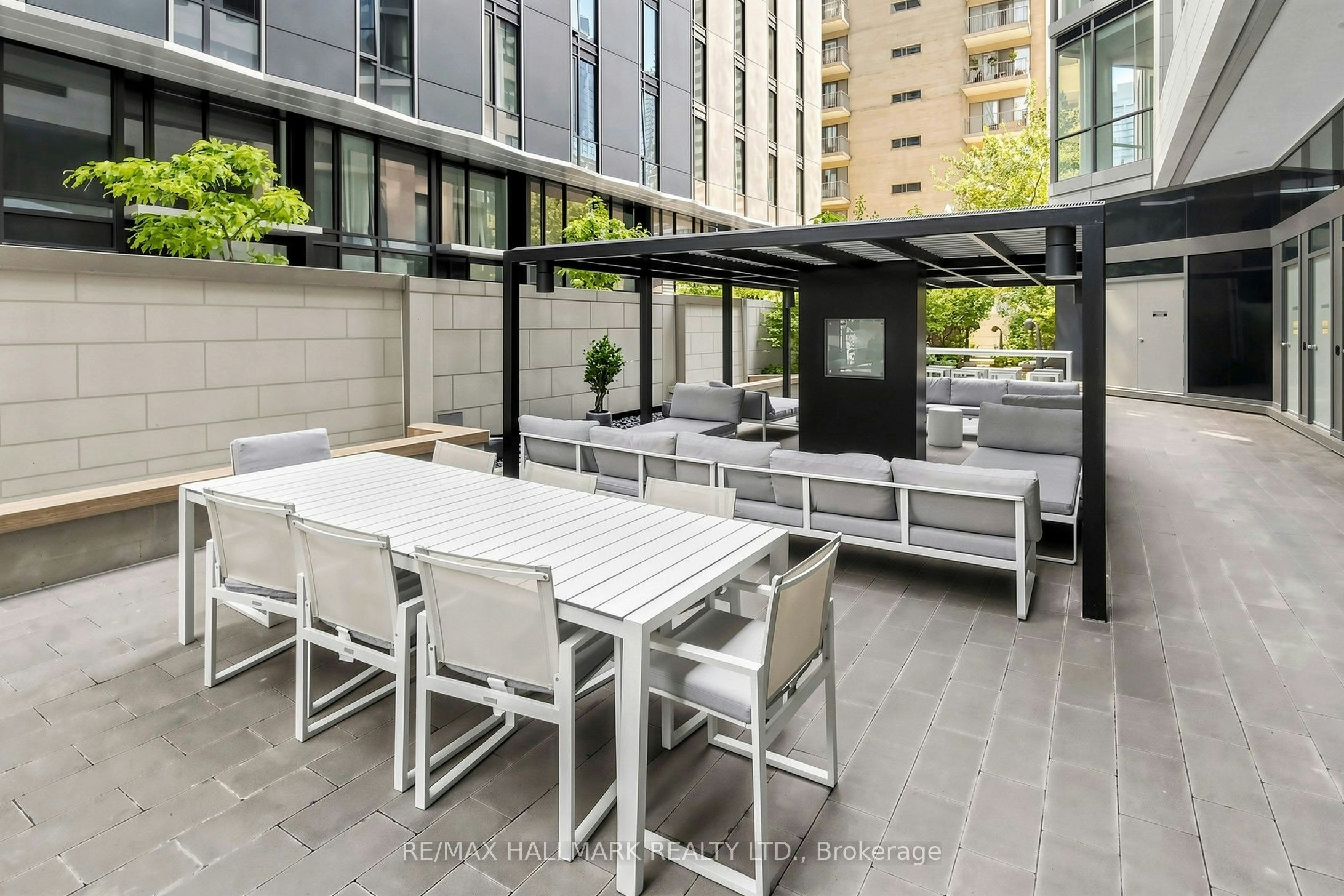 3801-45 Charles Street E, Toronto, ON, M4Y 0B8 - 38