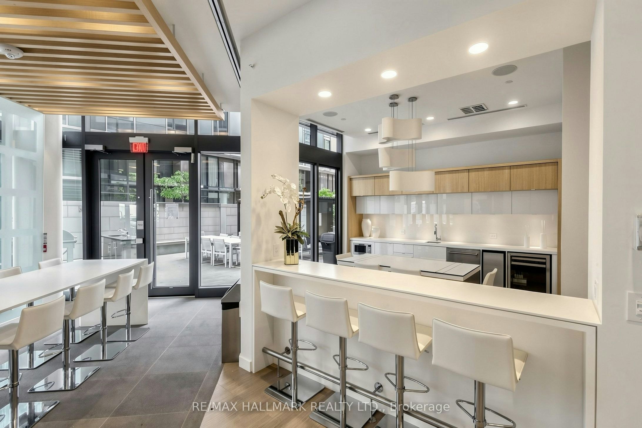 3801-45 Charles Street E, Toronto, ON, M4Y 0B8 - 36