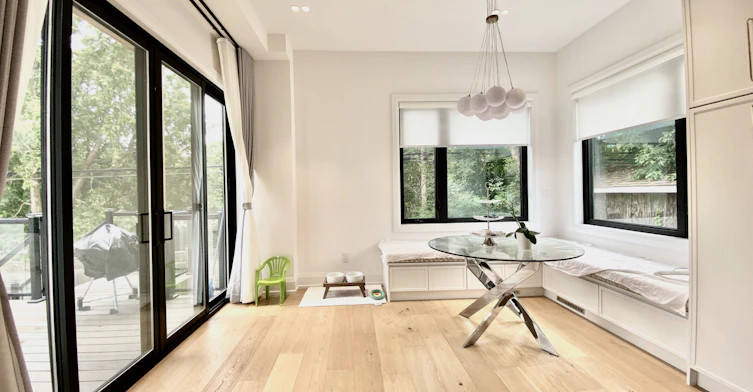 2 North Hills Terrace, Toronto, ON, M3C 1M6 - 6