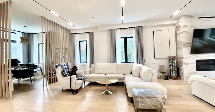 2 North Hills Terrace, Toronto, ON, M3C 1M6 - 4