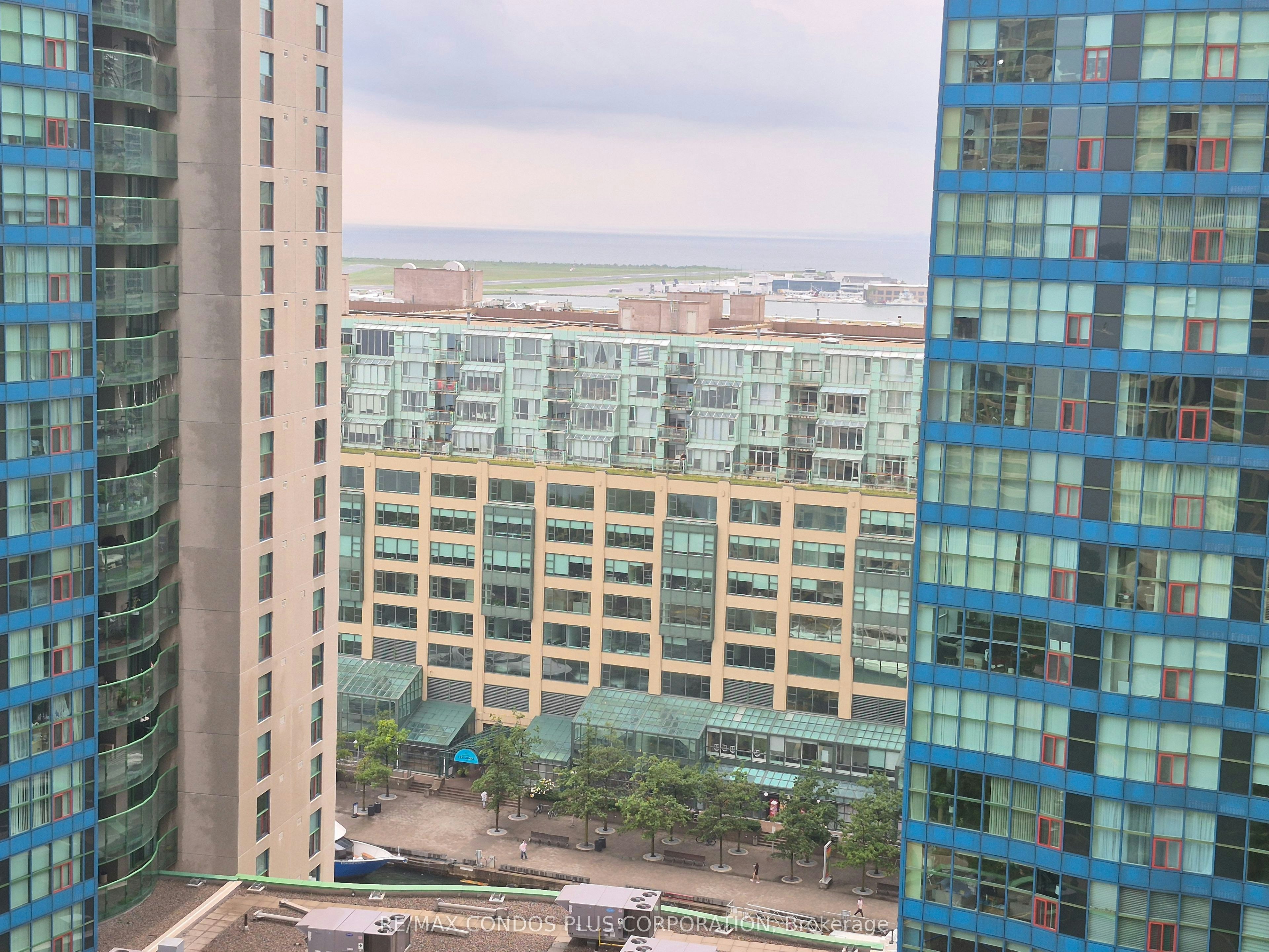 1914-55 Harbour Square, Toronto, ON, M5J 2L1 - 5