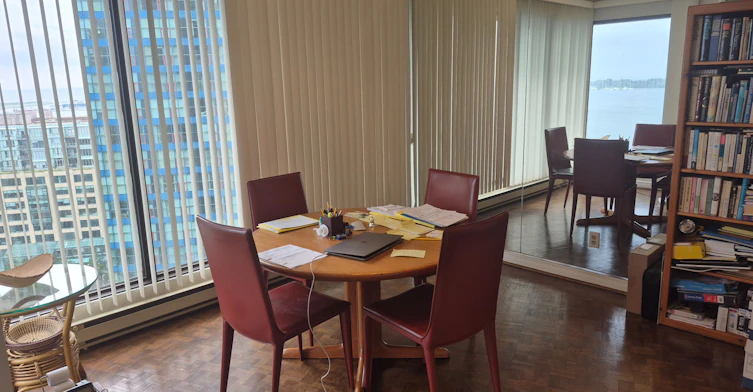 1914-55 Harbour Square, Toronto, ON, M5J 2L1 - 2