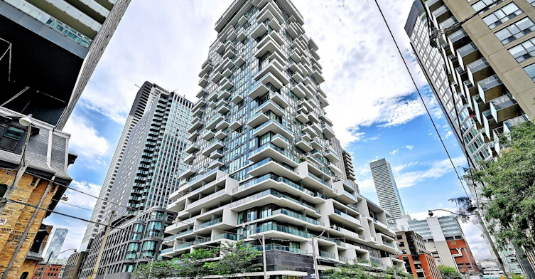 2905-77 Shuter Street, Toronto, ON, M5B 1B2 - 2
