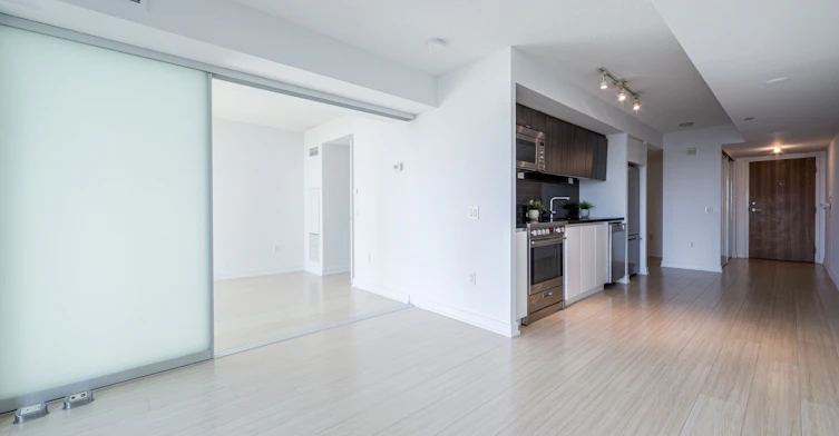 902-85 Queens Wharf Road, Toronto, ON, M5V 0J9 - 8