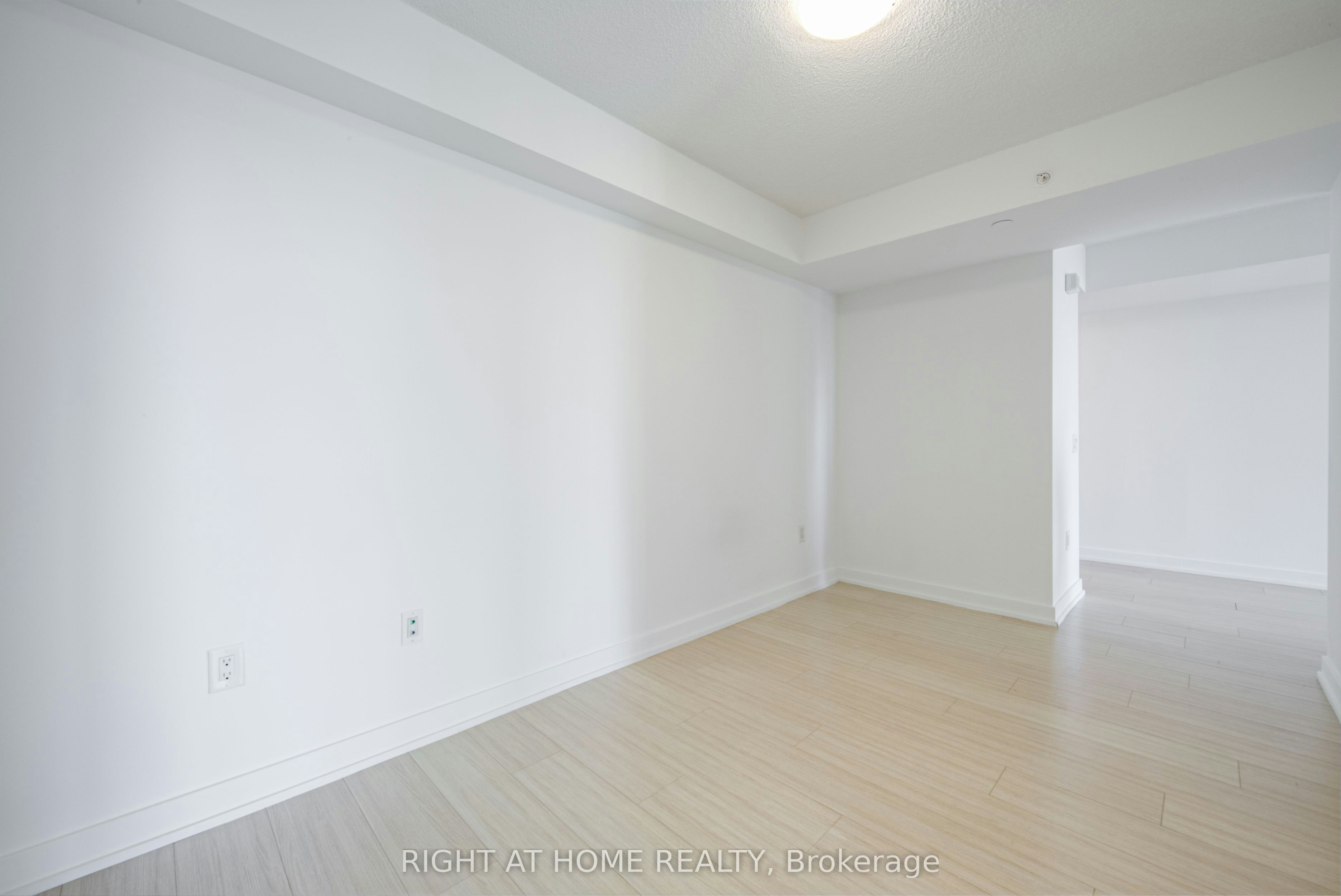 902-85 Queens Wharf Road, Toronto, ON, M5V 0J9 - 15