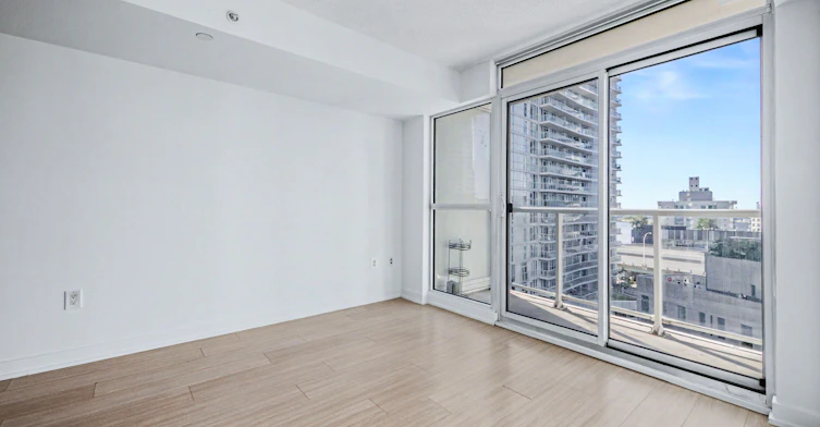 902-85 Queens Wharf Road, Toronto, ON, M5V 0J9 - 9