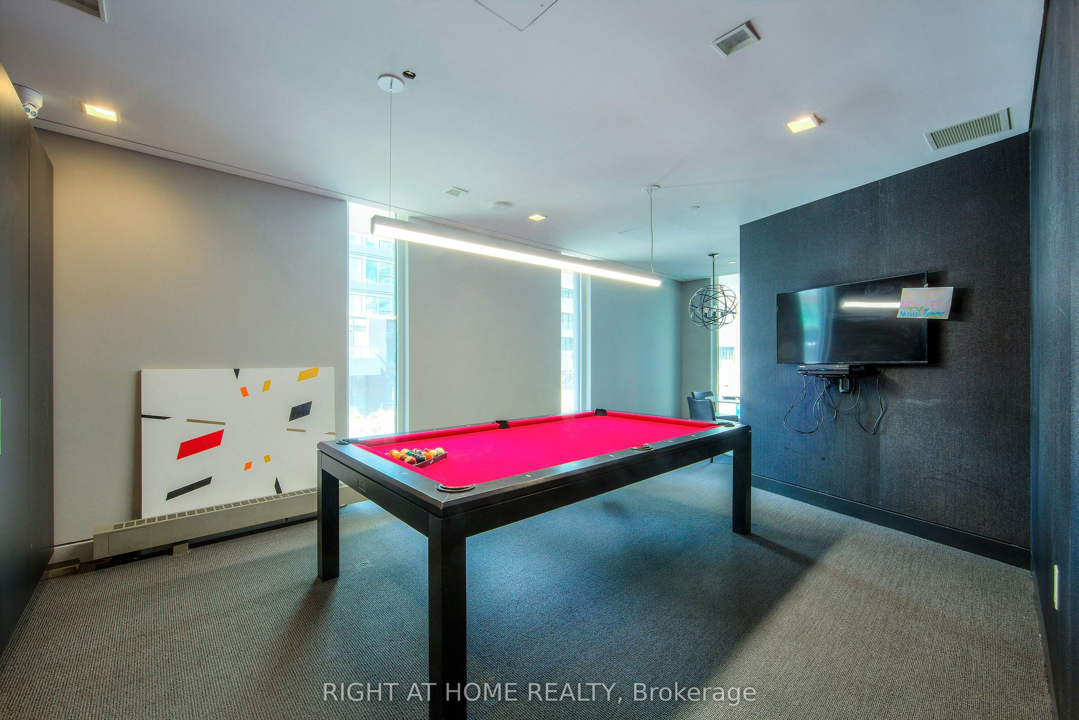 902-85 Queens Wharf Road, Toronto, ON, M5V 0J9 - 30