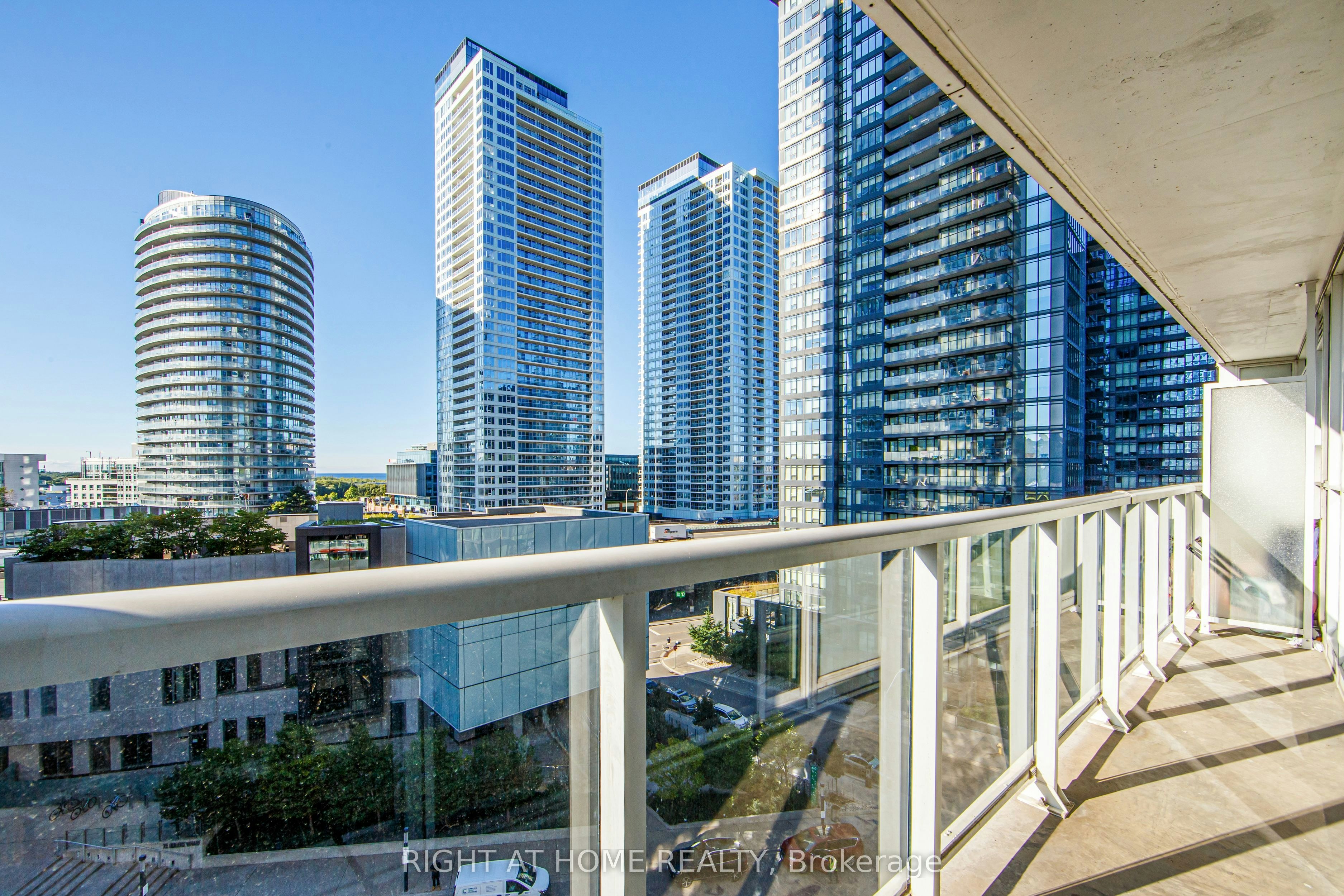 902-85 Queens Wharf Road, Toronto, ON, M5V 0J9 - 18