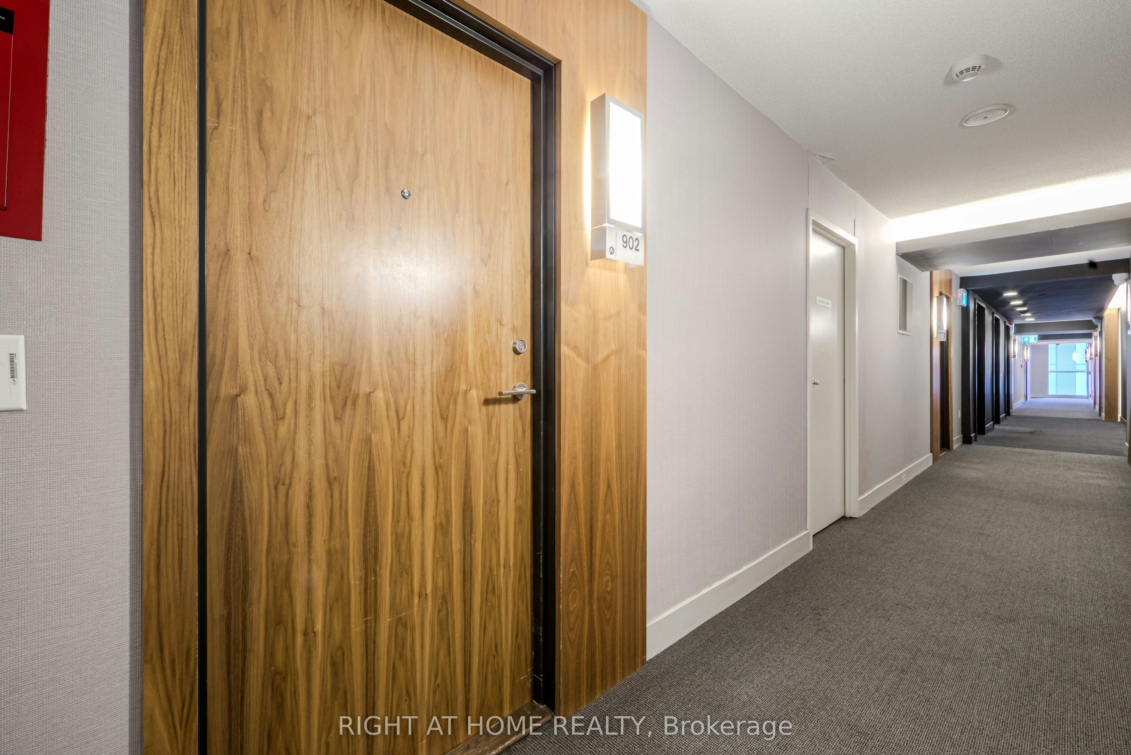 902-85 Queens Wharf Road, Toronto, ON, M5V 0J9 - 20