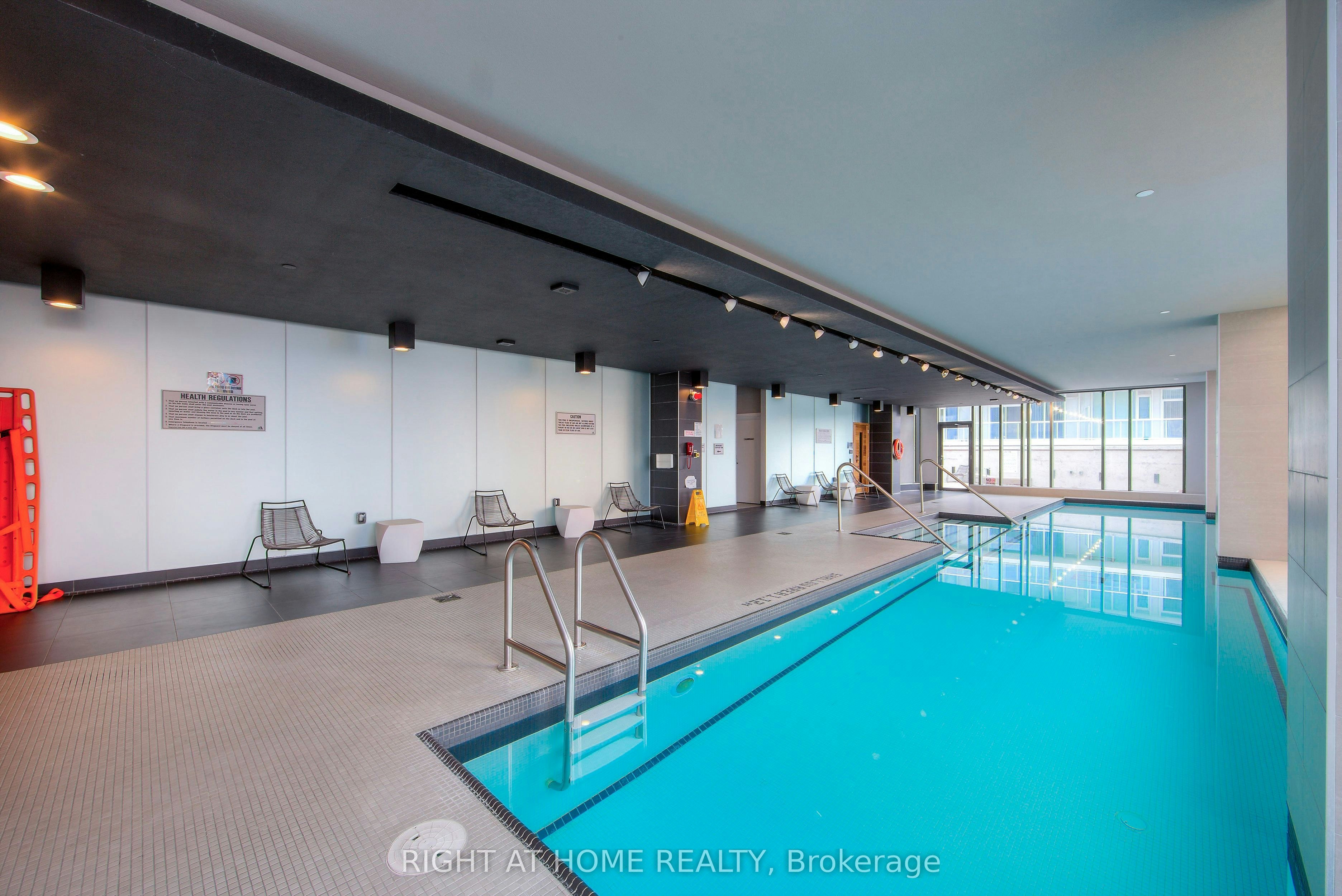 902-85 Queens Wharf Road, Toronto, ON, M5V 0J9 - 25