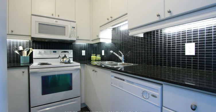 1006-38 The Esplanade Avenue, Toronto, ON, M5E 1A1 - 10