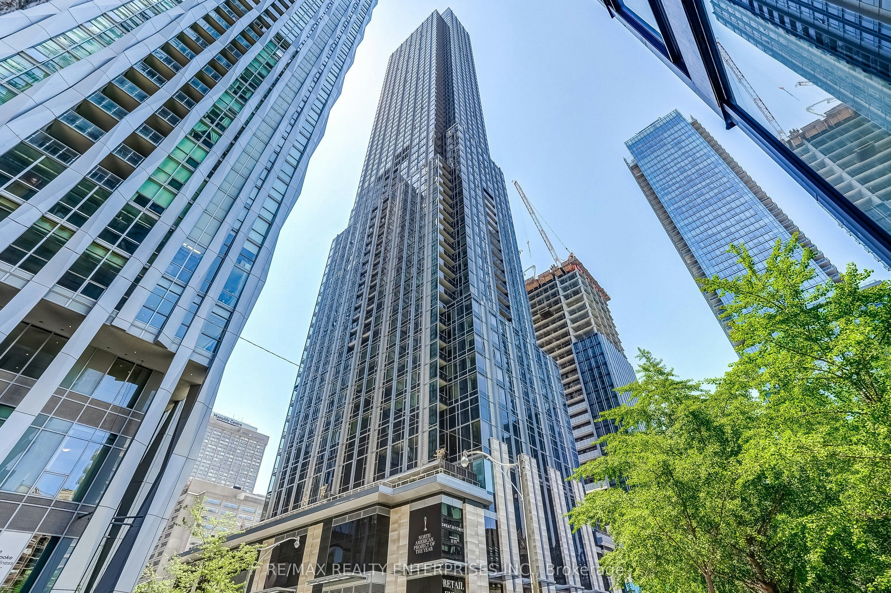 2409-11 Yorkville Avenue, Toronto, ON, M4W 0B7