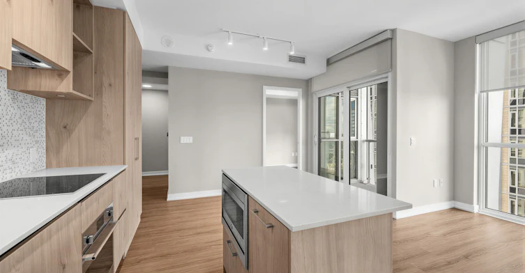 3705-1 Yorkville Avenue, Toronto, ON, M4W 1L1 - 10