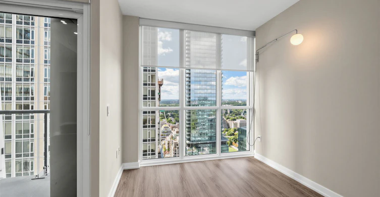 3705-1 Yorkville Avenue, Toronto, ON, M4W 1L1 - 2