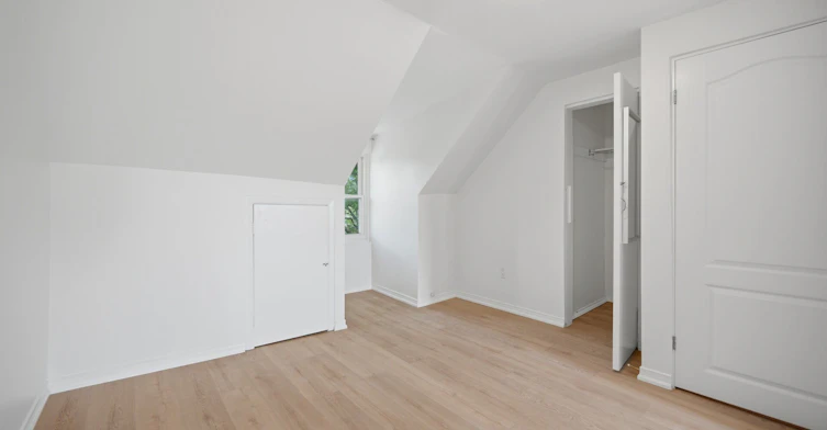 Upper-472 Lansdowne Avenue, Toronto, ON, M6H 3Y3 - 31
