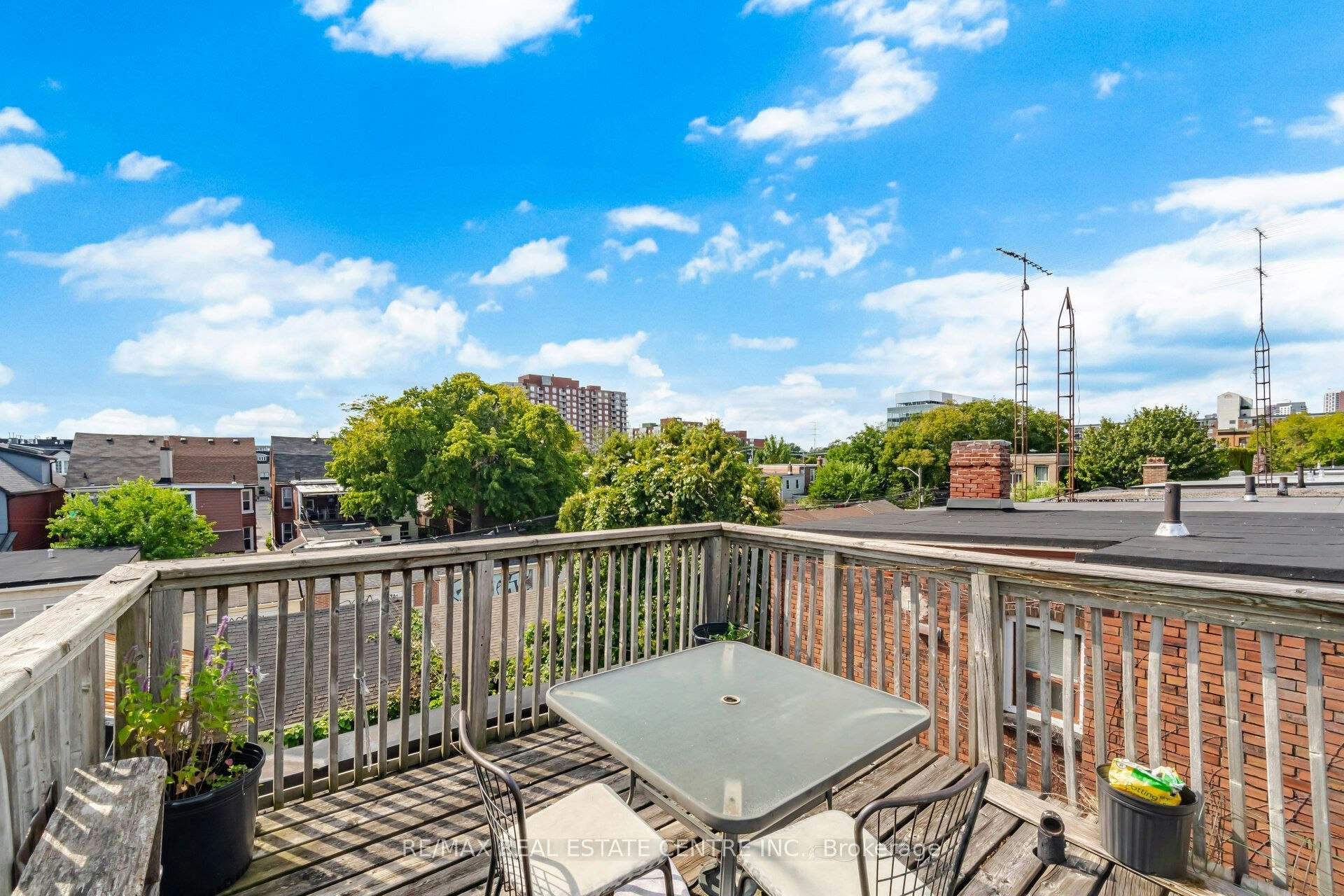 Upper-472 Lansdowne Avenue, Toronto, ON, M6H 3Y3 - 40