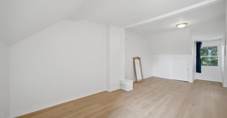 Upper-472 Lansdowne Avenue, Toronto, ON, M6H 3Y3 - 30