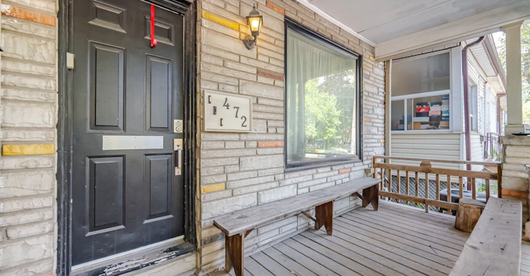 Upper-472 Lansdowne Avenue, Toronto, ON, M6H 3Y3 - 2