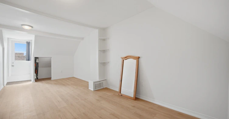 Upper-472 Lansdowne Avenue, Toronto, ON, M6H 3Y3 - 34