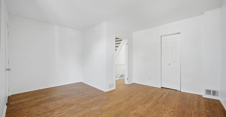 Upper-472 Lansdowne Avenue, Toronto, ON, M6H 3Y3 - 13